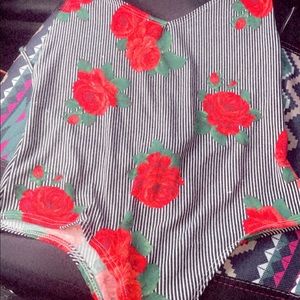 All in one B&W striped spaghetti strap shirt